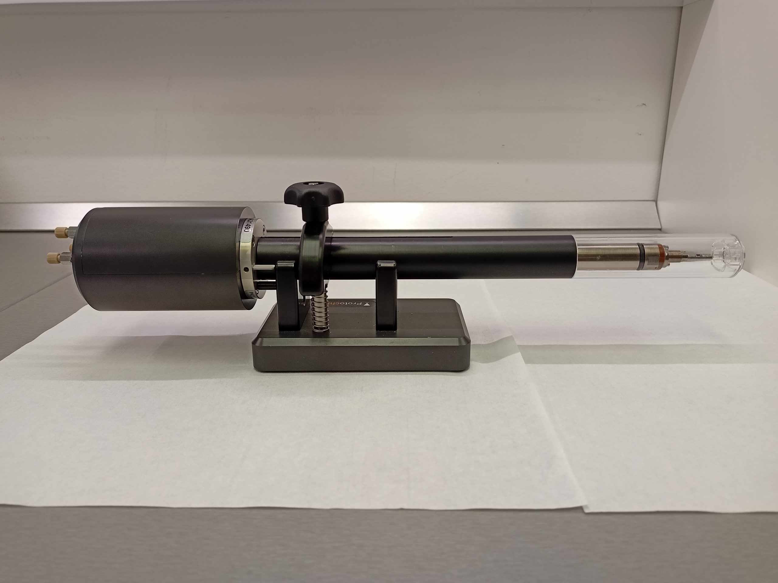 Protochips Poseidon liquid-cell TEM holder