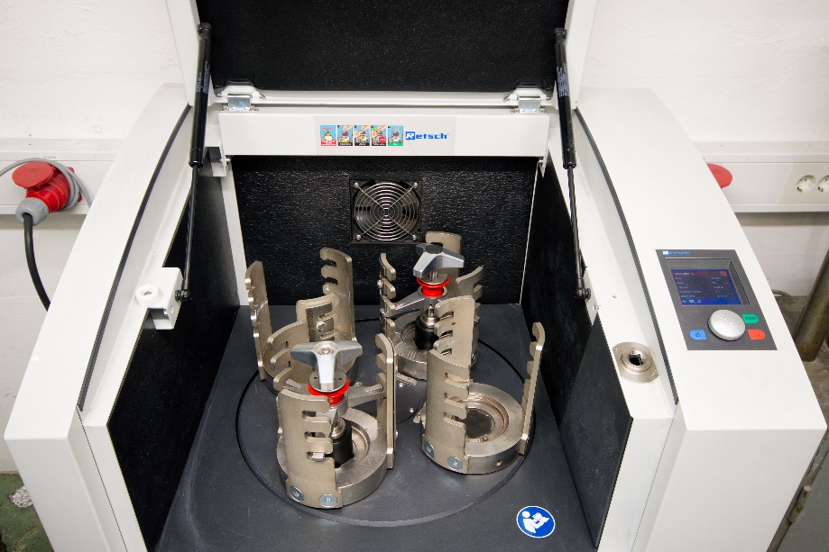 Planetary ball mill, PM 400, Retsch