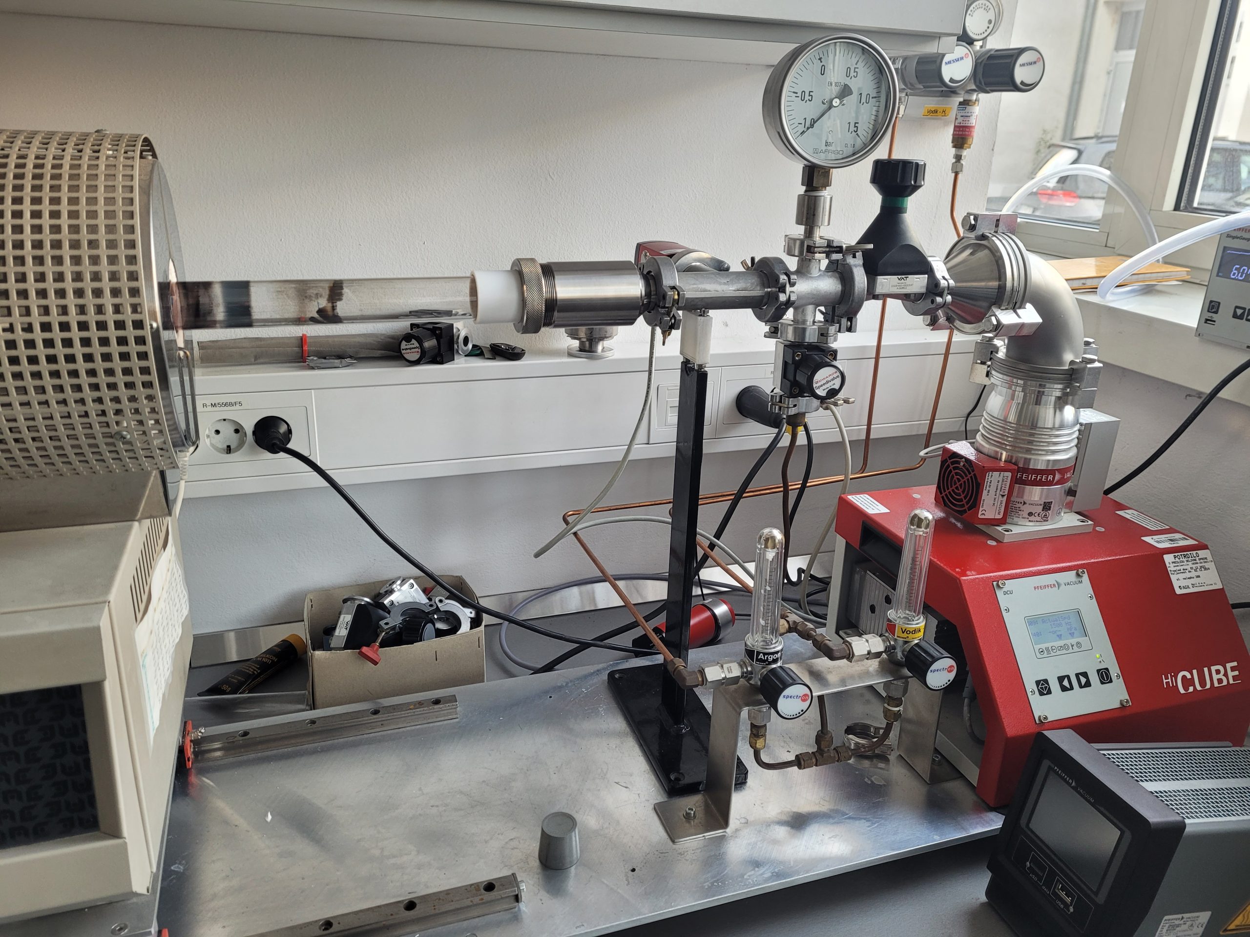 Vacuum Furnace System